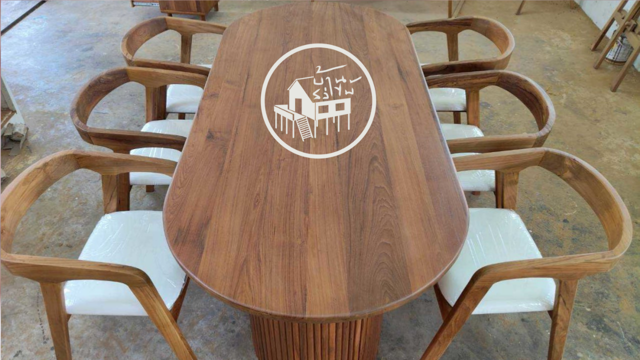 โซฟาไม้สัก ทนทาน ข้อเสีย และวิธีบำรุงดูแลโซฟาไม้สักจากไม้สักเก่าจังหวัดลำพูน