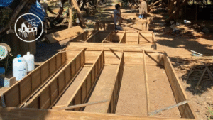 เตียงไม้สักแกะสลัก ลำพูน เอกลักษณ์ ข้อควรระวัง และเลือกซื้อเตียงแกะสลักอย่างมืออาชีพ